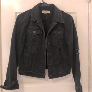Bullhead Denim Co. Women’s distressed black jean jacket NWOT size S !